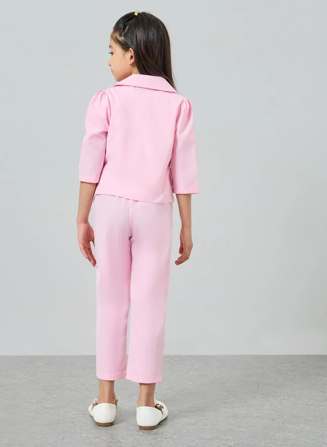 ستايلي طقم من بليزر وتيشيرت منمق وبنطال